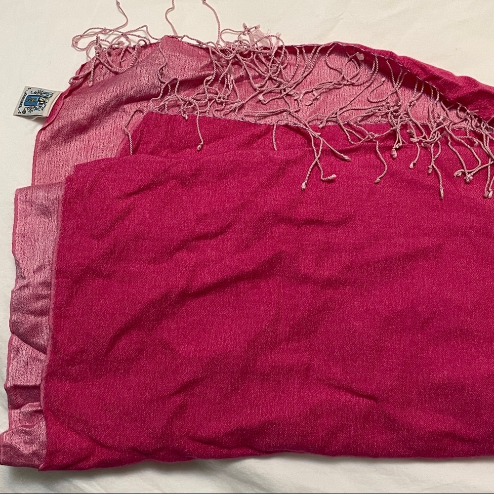 Two tone pink Portolano cashmere/silk pashmina